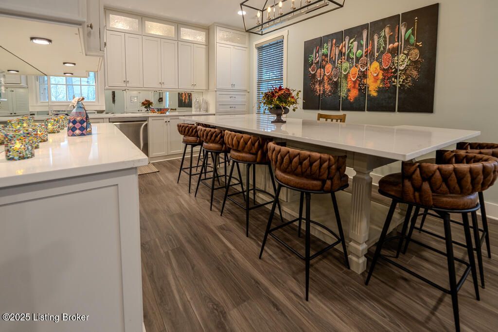 Photo of 109 S Walnut Ave, La Grange, KY 40031 (MLS # 1705437)