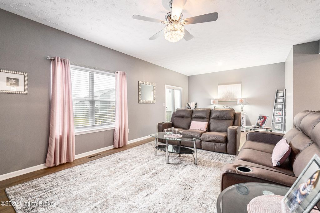 Photo of 16729 Taunton Vale Rd, Louisville, KY 40245 (MLS # 1710660)