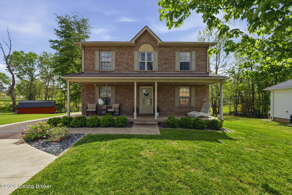 Photo of 211 Southern Lake Dr, Elizabethtown, KY 42701 (MLS # 1720582)