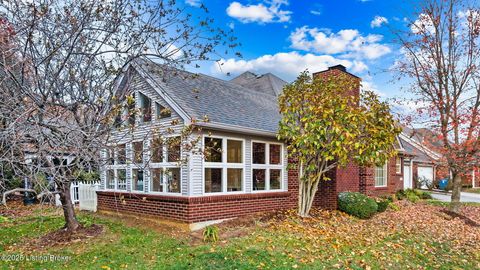 Photo of 10509 Parkhurst Ct, Louisville, KY 40291 (MLS # 1703972)