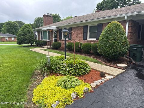 Photo of 4305 Darbrook Rd, Louisville, KY 40207 (MLS # 1701495) Photo of 4305 Darbrook Rd, Louisville, KY 40207 (MLS # 1701495)