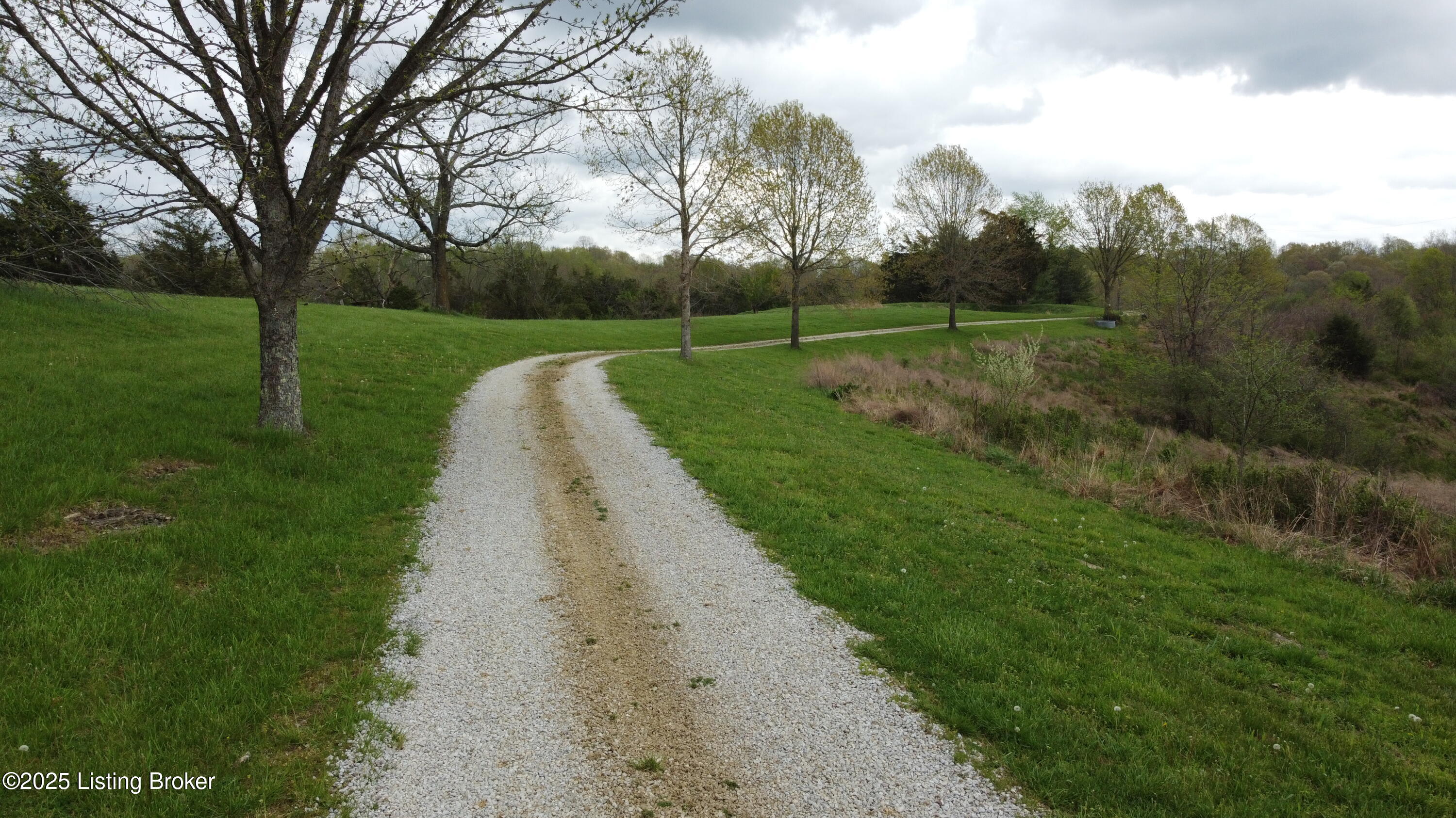 627 Stoney Hollow Rd, Mount Eden, Kentucky image 5