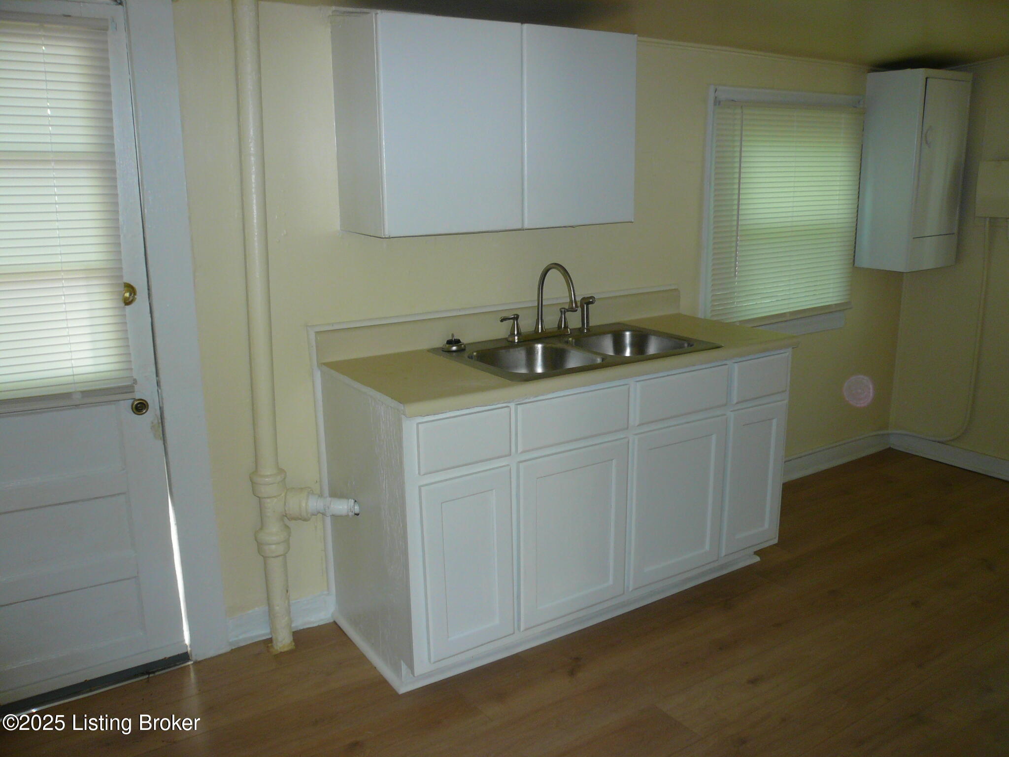 520 M St, Louisville, Pennsylvania image 7