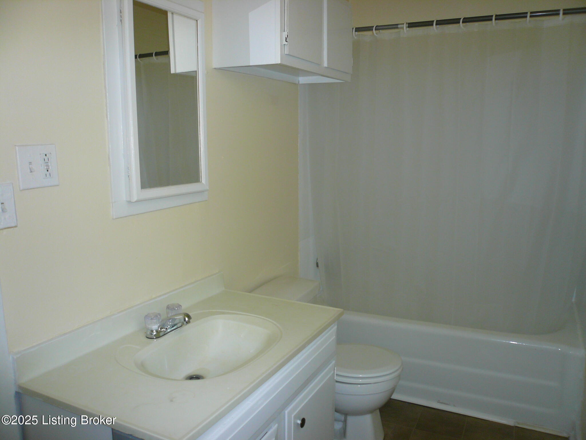 520 M St, Louisville, Pennsylvania image 9