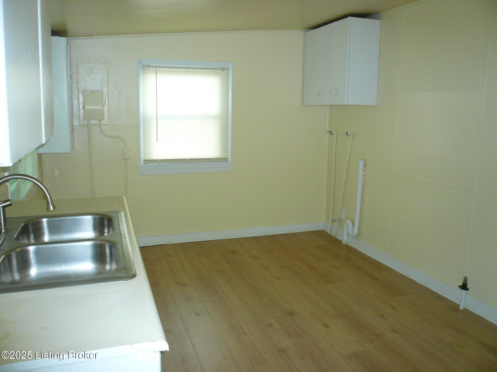 520 M St, Louisville, Pennsylvania image 8