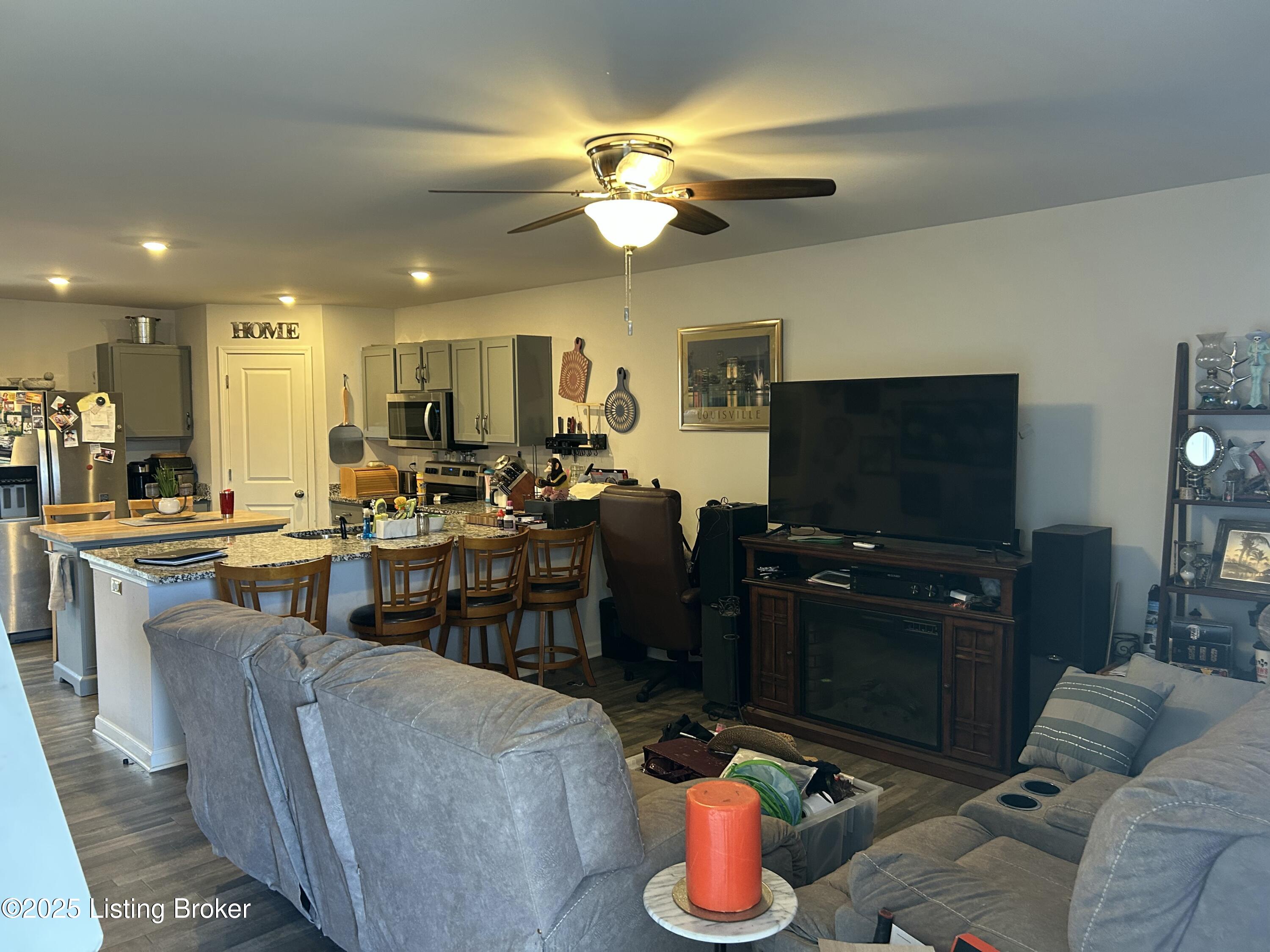 495 Nancy Dr, Shepherdsville, Kentucky image 4