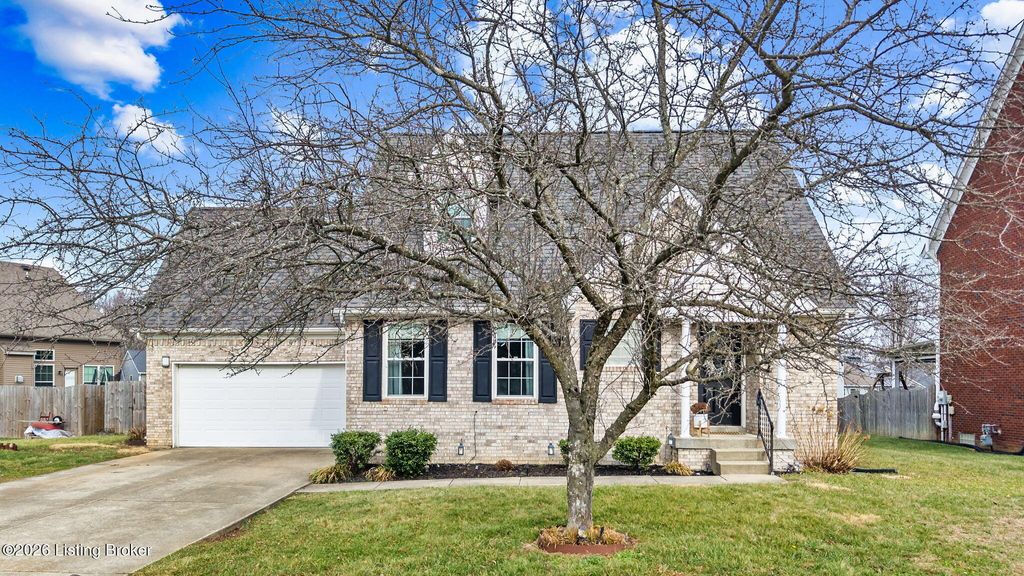 Photo of 11305 Top Walnut Loop, Louisville, KY 40229 (MLS # 1706698)