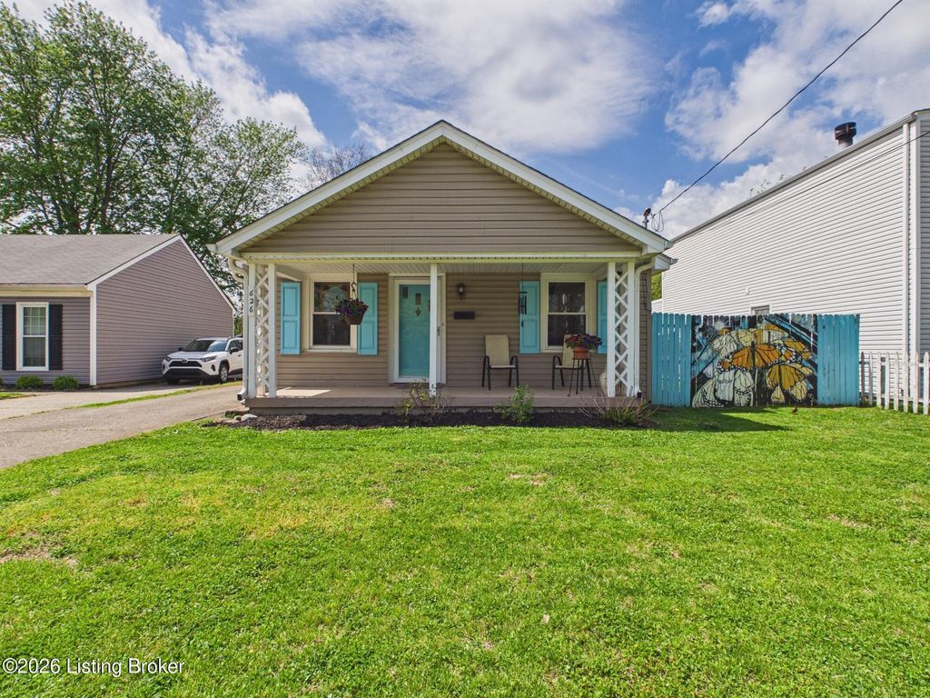 Photo of 626 Washburn Ave, Louisville, KY 40222 (MLS # 1714746)