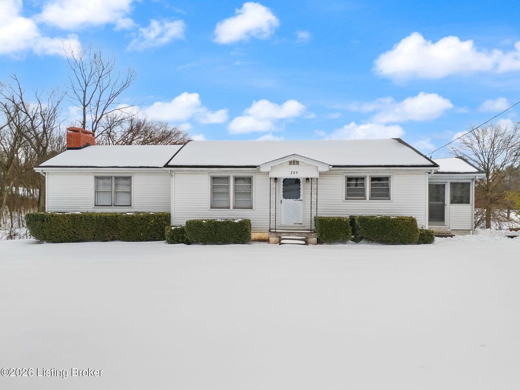 Photo of 209 Clark Station Rd, Louisville, KY 40023 (MLS # 1708493)