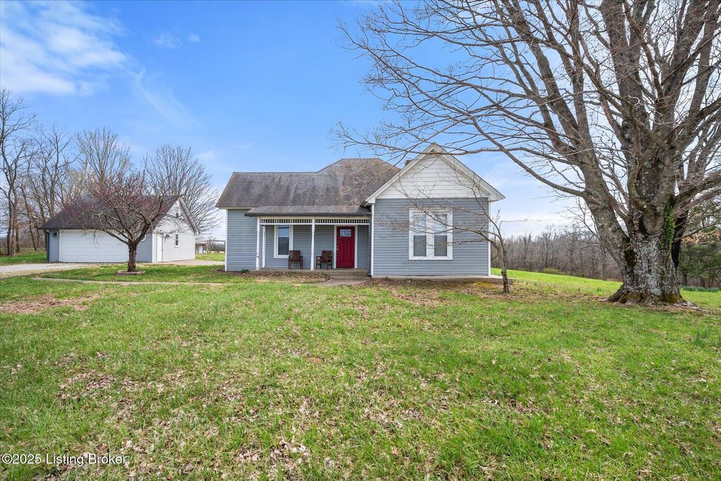 Photo of 6436 Hempridge Rd, Shelbyville, KY 40065 (MLS # 1682826)