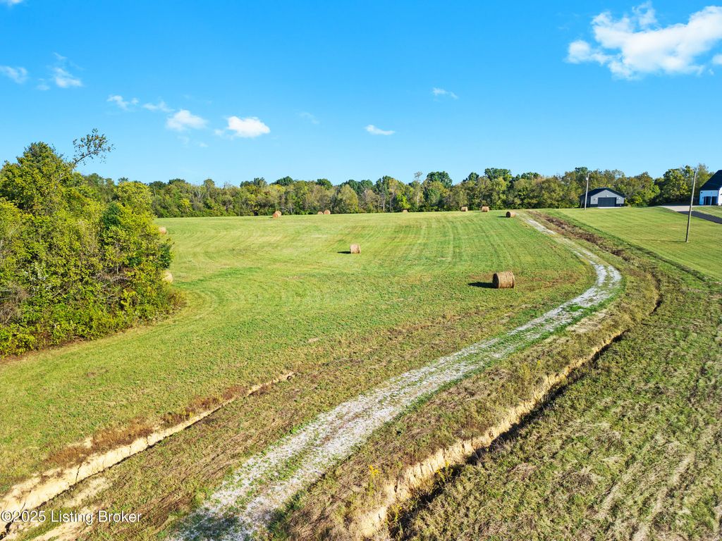 Photo of T5 Aiken Rd, Shelbyville, KY 40065 (MLS # 1709654)