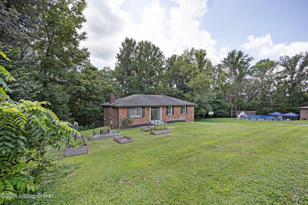 Photo of 335 Wildwood Way, Campbellsville, KY 42718 (MLS # 1723271)