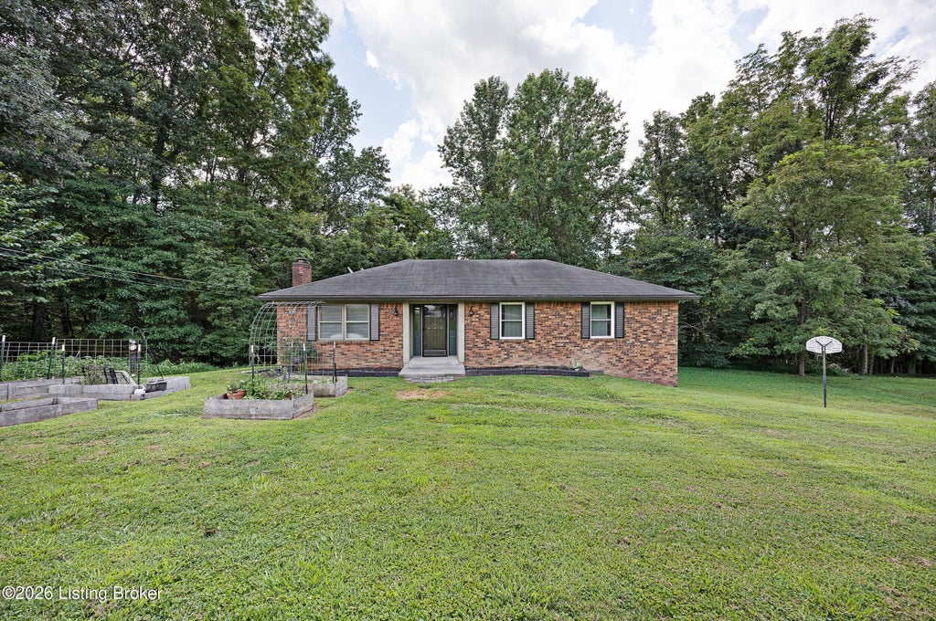Photo of 335 Wildwood Way, Campbellsville, KY 42718 (MLS # 1723271)