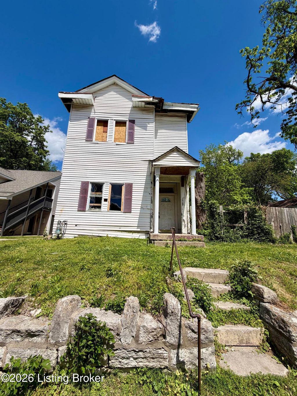 Photo of 2523 Saint Xavier St, Louisville, KY 40212 (MLS # 1715588)