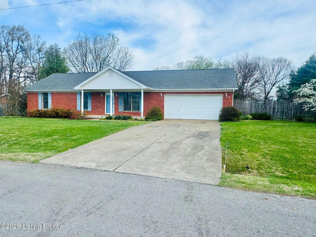 Photo of 2806 Oakwood Dr, Bardstown, KY 40004 (MLS # 1713602)