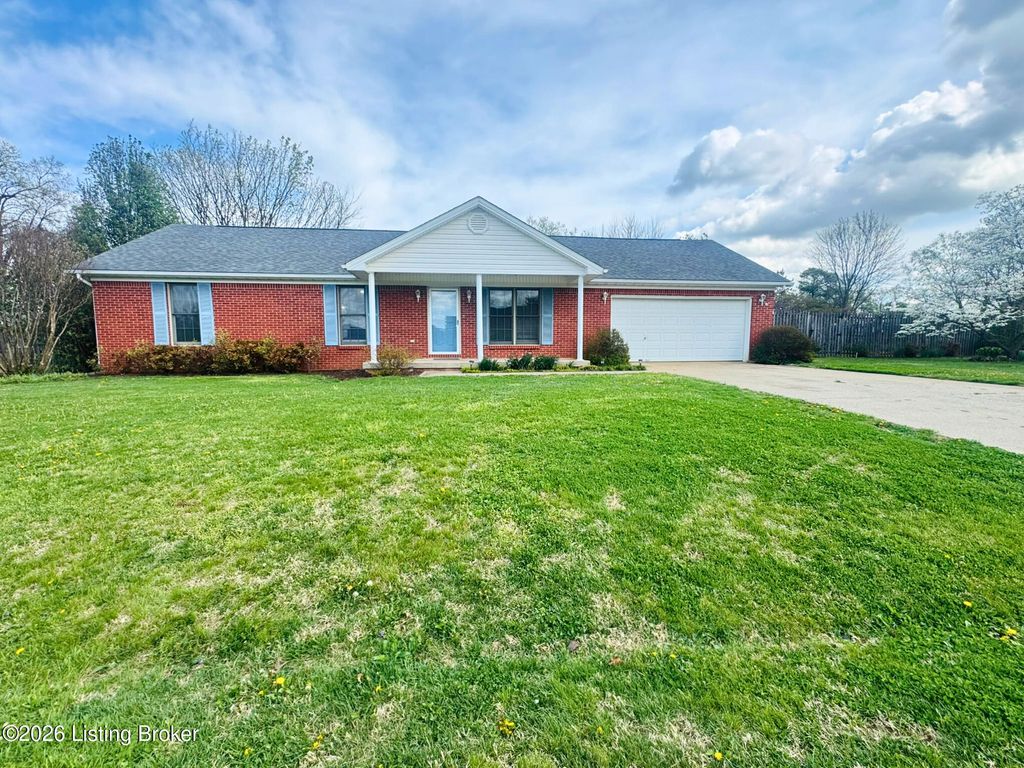 Photo of 2806 Oakwood Dr, Bardstown, KY 40004 (MLS # 1713602)