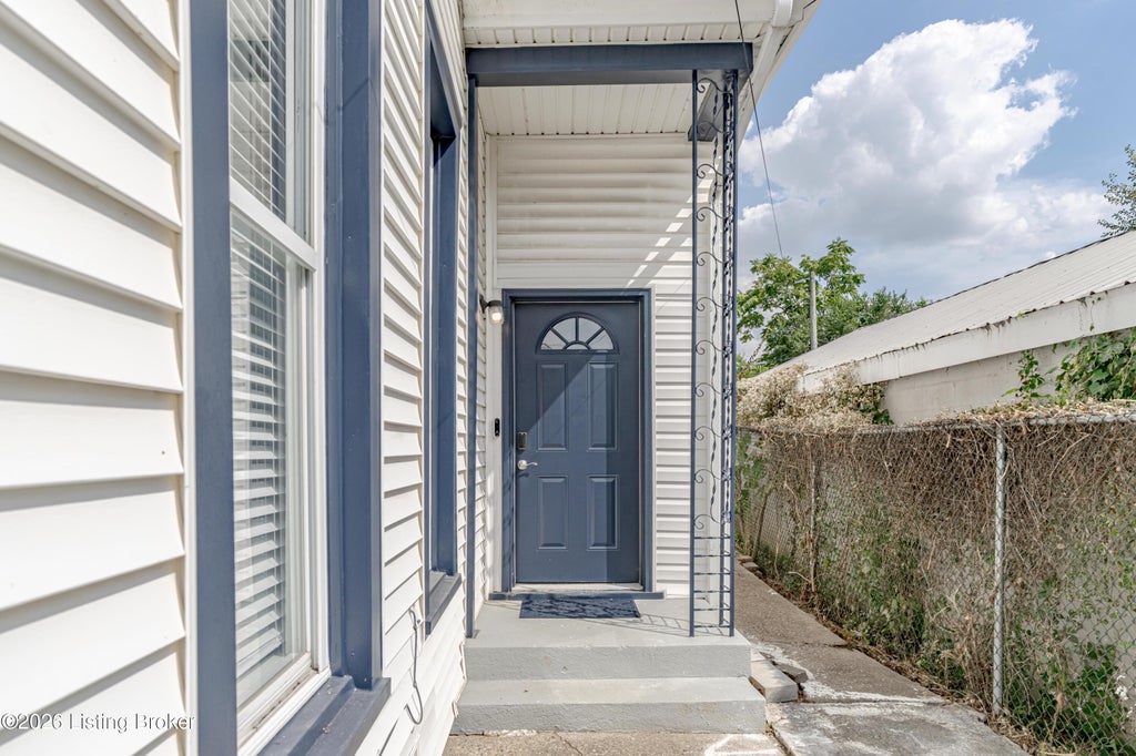Photo of 769 Logan St, Louisville, KY 40204 (MLS # 1731215)