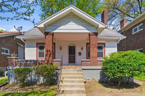 Photo of 1919 Roanoke Ave, Louisville, KY 40205 (MLS # 1714531)