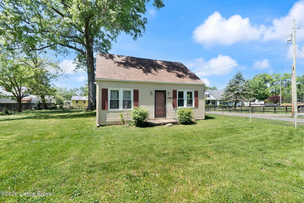 Photo of 7208 Helen Ave, Louisville, KY 40258 (MLS # 1715298)