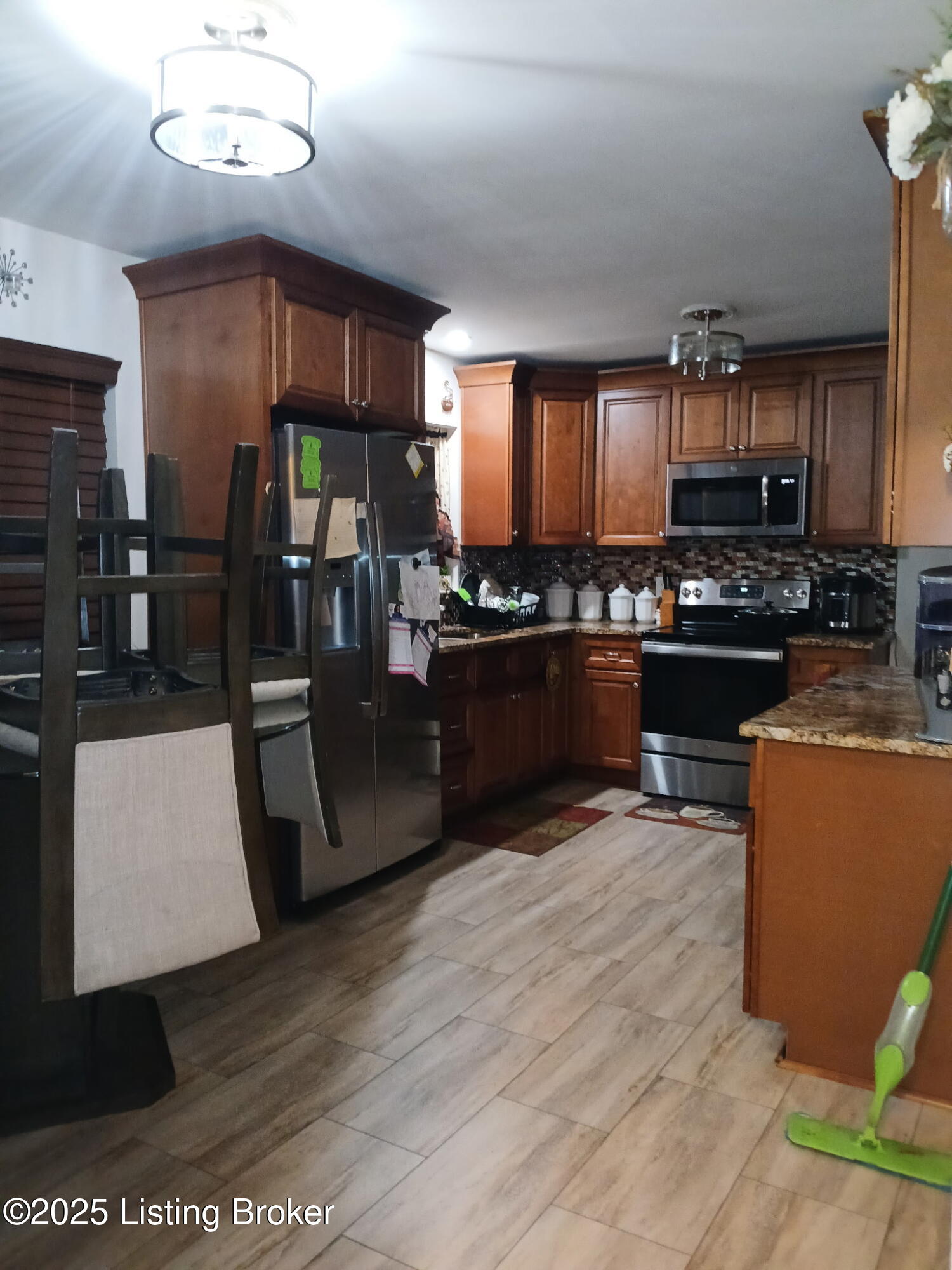 1862 Lynn Lea Rd, Louisville, Pennsylvania image 2
