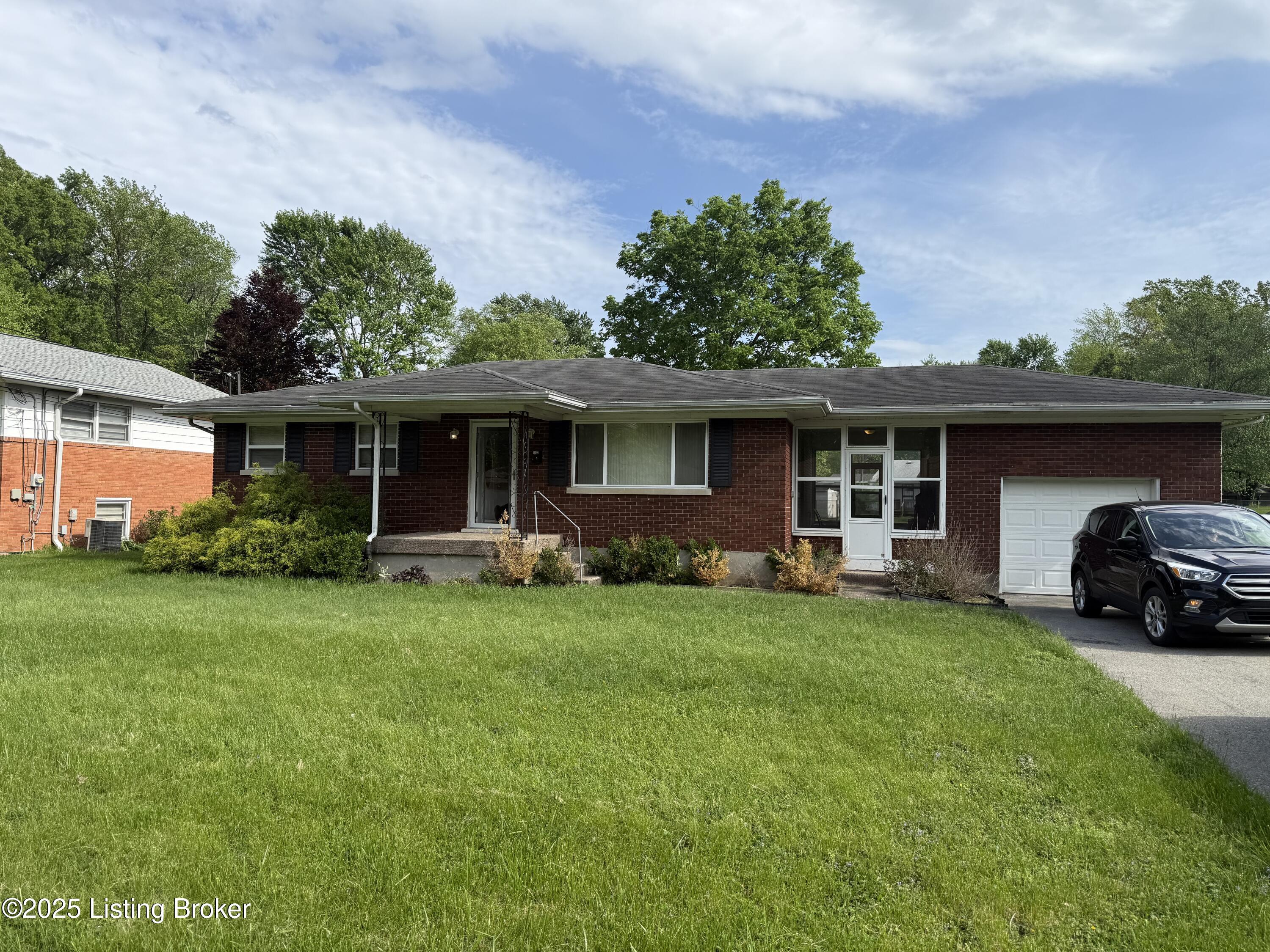 1862 Lynn Lea Rd, Louisville, Pennsylvania image 1