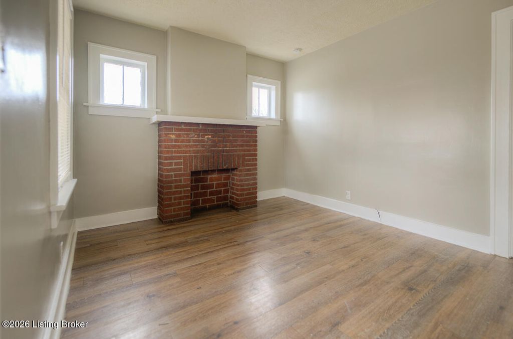 Photo of 221 W Woodlawn Ave, Louisville, KY 40214 (MLS # 1716561)