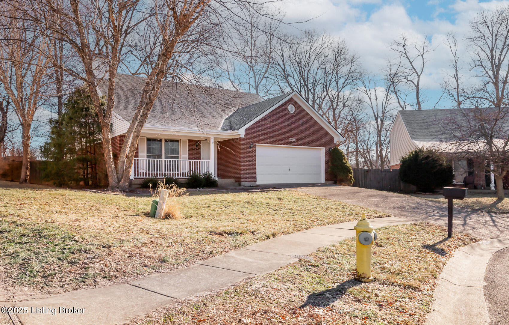 11716 Oak Bay Dr, Louisville, Kentucky image 3