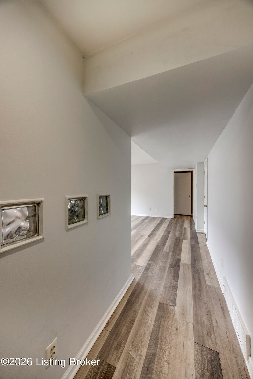 Photo of 2505 Brownsboro Rd #APT D5, Louisville, KY 40206 (MLS # 1710193)