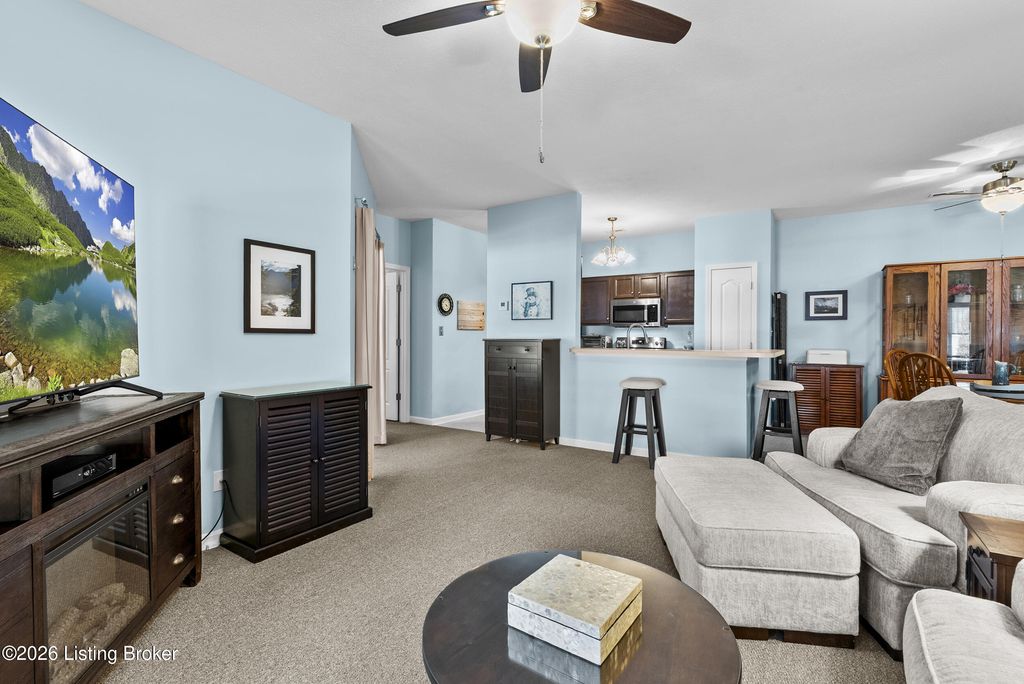 Photo of 9502 Magnolia Ridge Dr #101, Louisville, KY 40291 (MLS # 1710701)