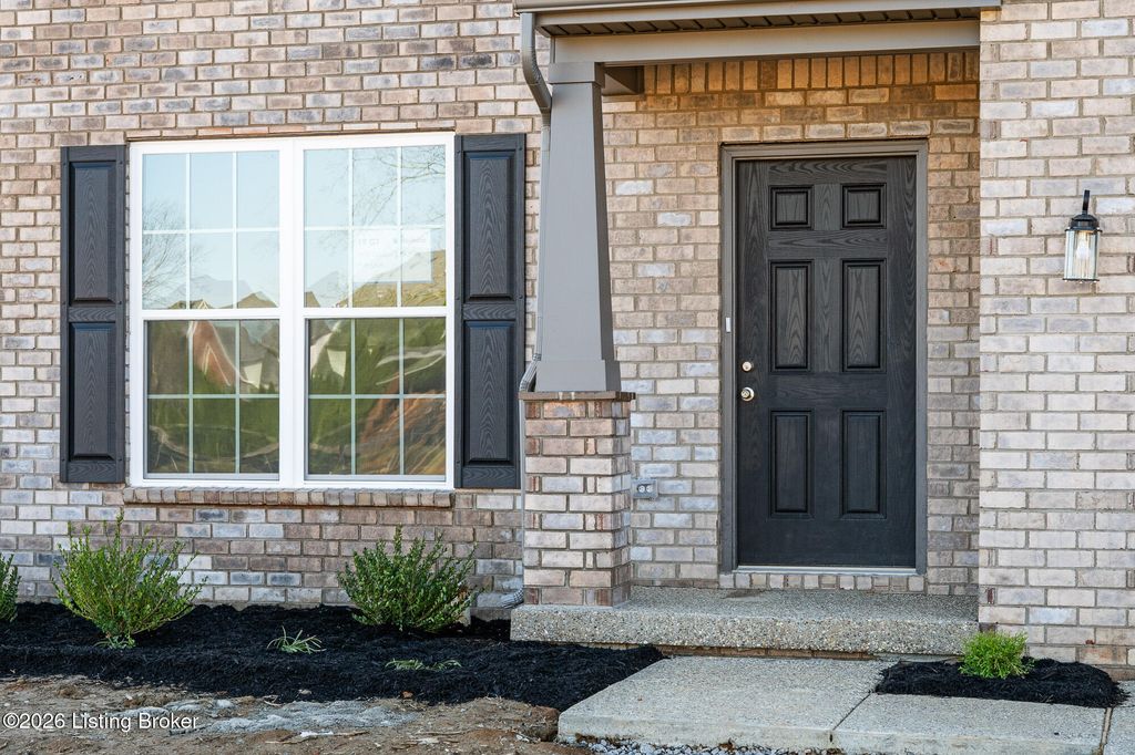 Photo of 7925 Copper Drift Way, Louisville, KY 40291 (MLS # 1715832)