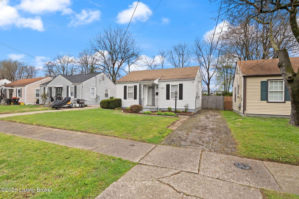 Photo of 3455 Glendale Ave, Louisville, KY 40215 (MLS # 1716156)