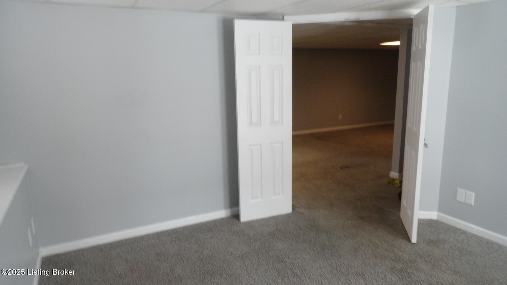 6722 Leverett Ln, Louisville, Kentucky image 35