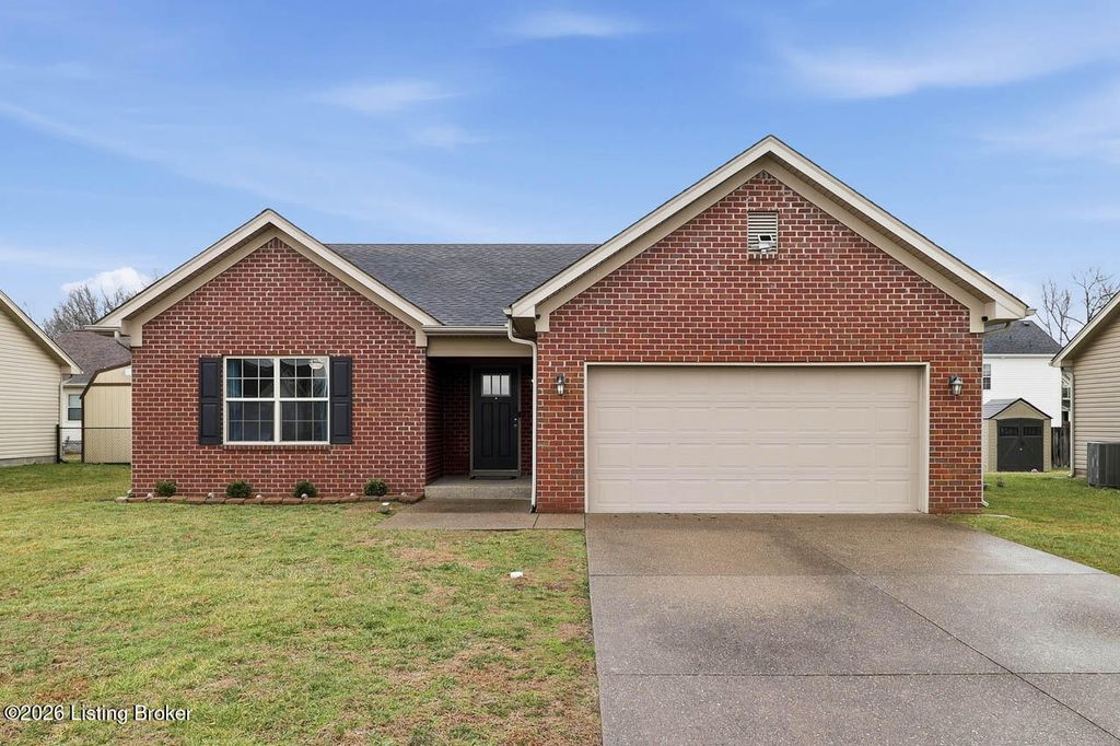 Photo of 306 Mallard Pointe Blvd, Shepherdsville, KY 40165 (MLS # 1714451)