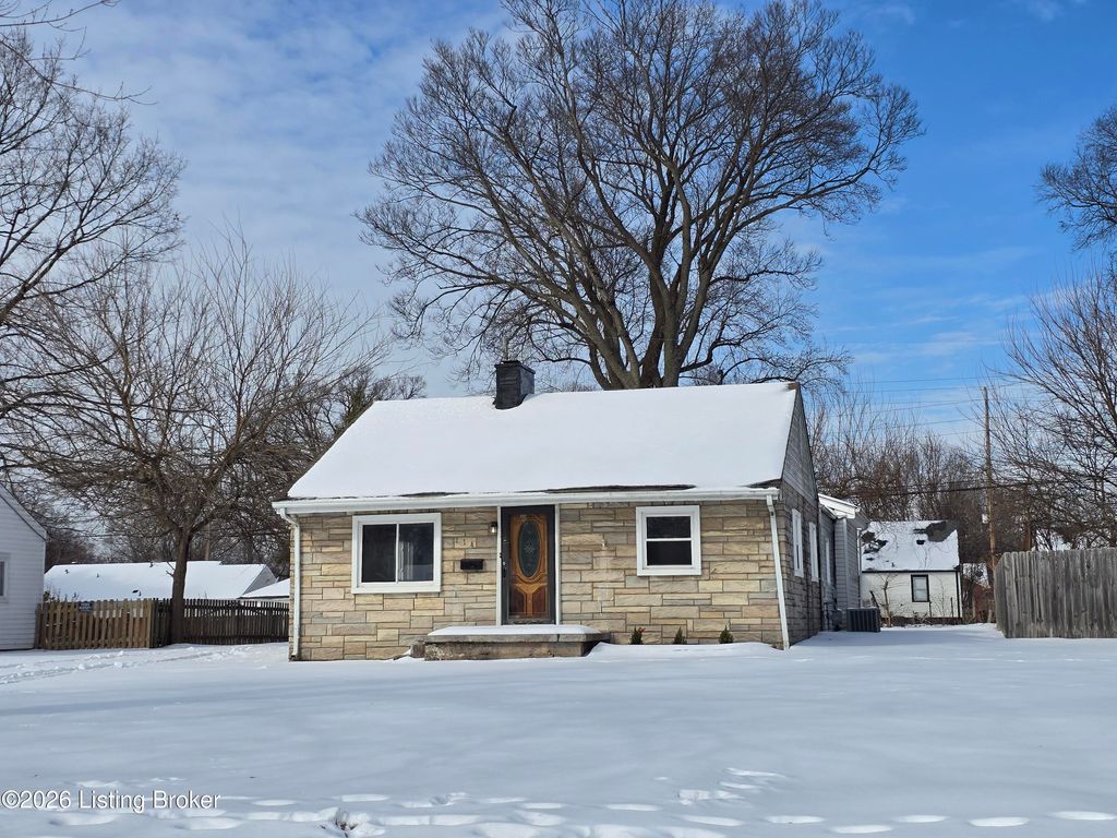Photo of 214 Alpha Ave, Louisville, KY 40218 (MLS # 1708554)