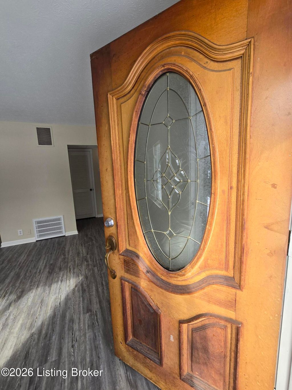 Photo of 214 Alpha Ave, Louisville, KY 40218 (MLS # 1708554)