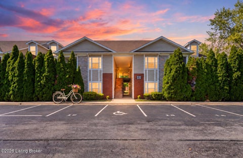 Condo For Sale - 10200 Deer Vista Dr #101<br/> Jefferson County, Louisville, KY 40291