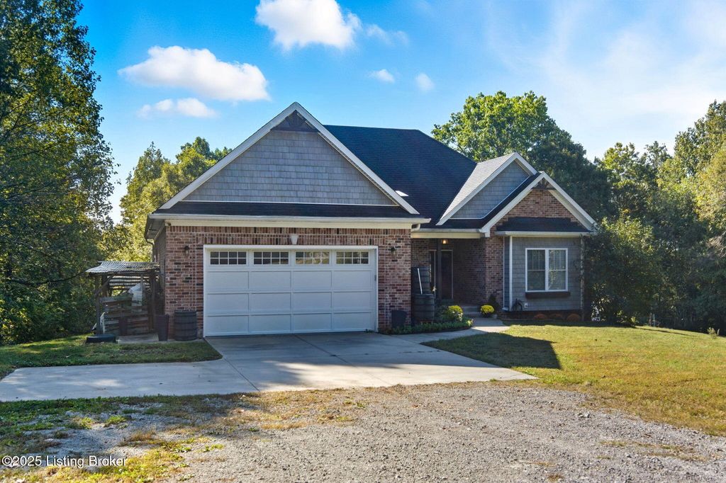 Photo of 1327 Barrallton Hill Rd, Shepherdsville, KY 40165 (MLS # 1701554)