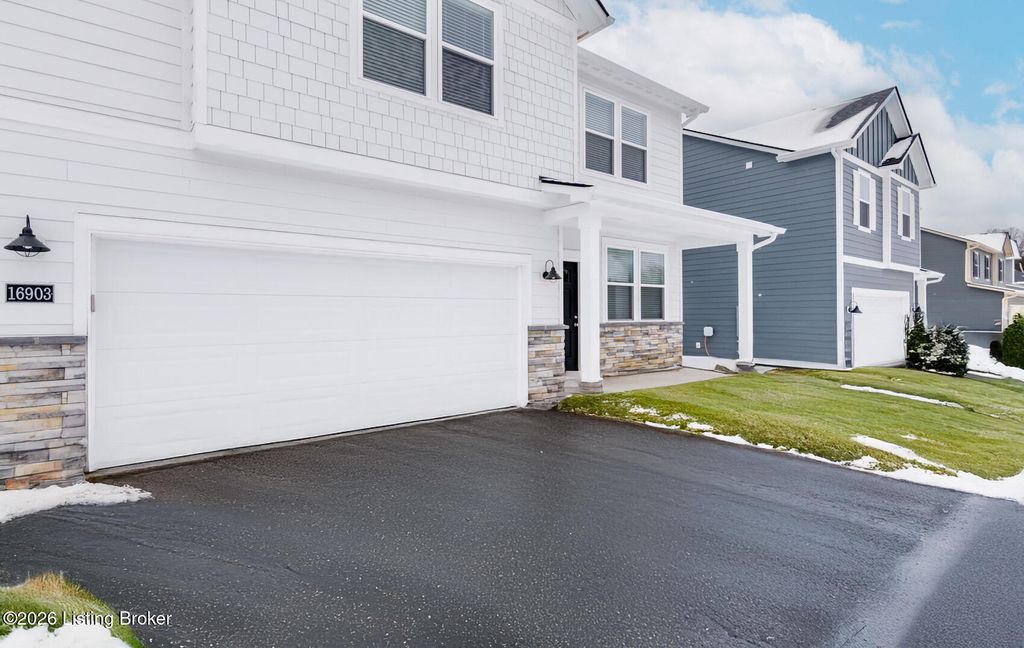 Photo of 16903 Aiken Ridge Cir, Louisville, KY 40245 (MLS # 1708263)