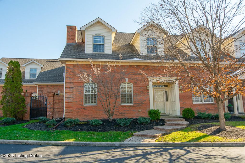 Photo of 7411 Smithfield Greene Ln, Prospect, KY 40059 (MLS # 1705129)