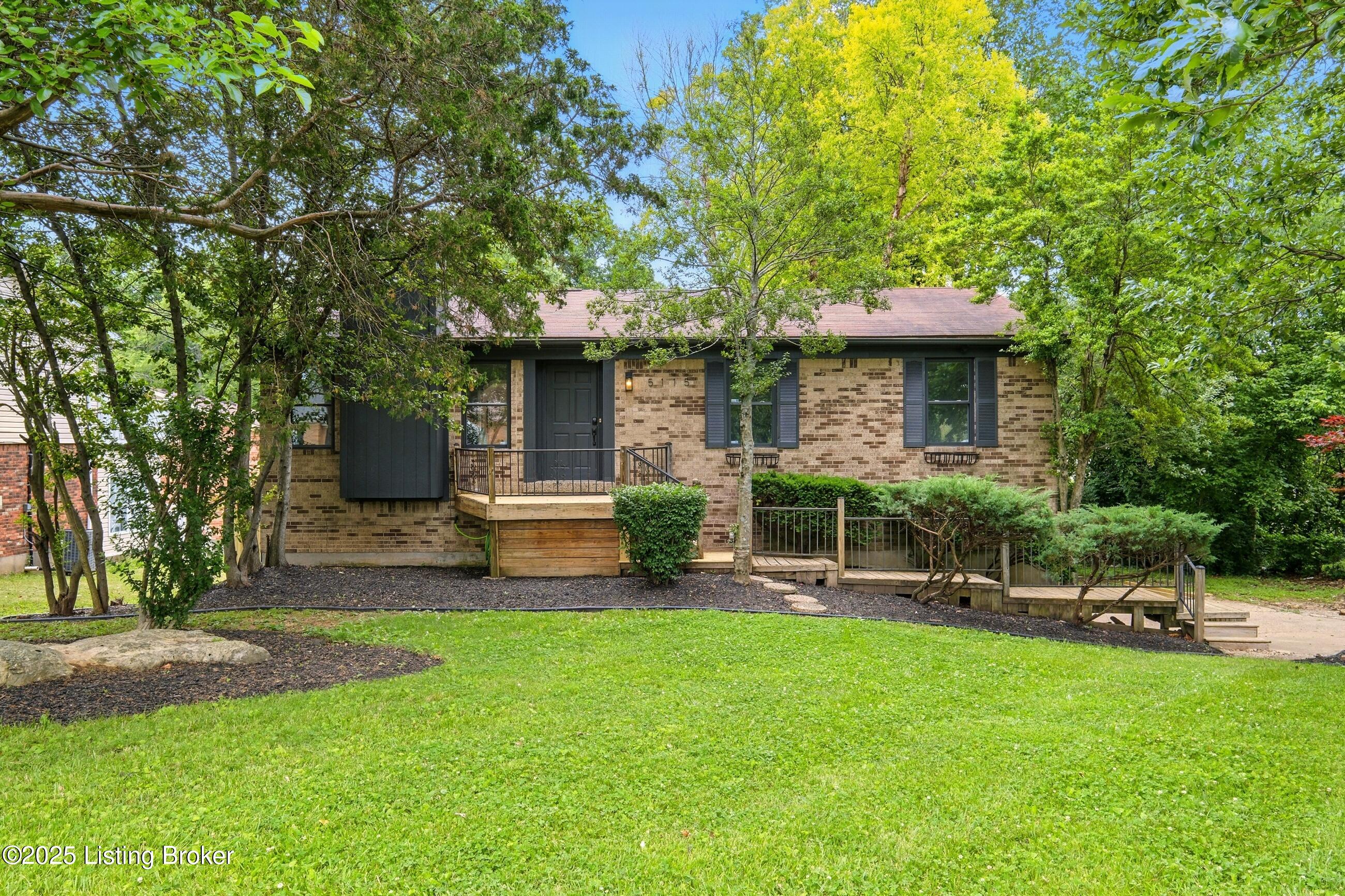 5115 Stony Brook Dr, Louisville, Kentucky image 3