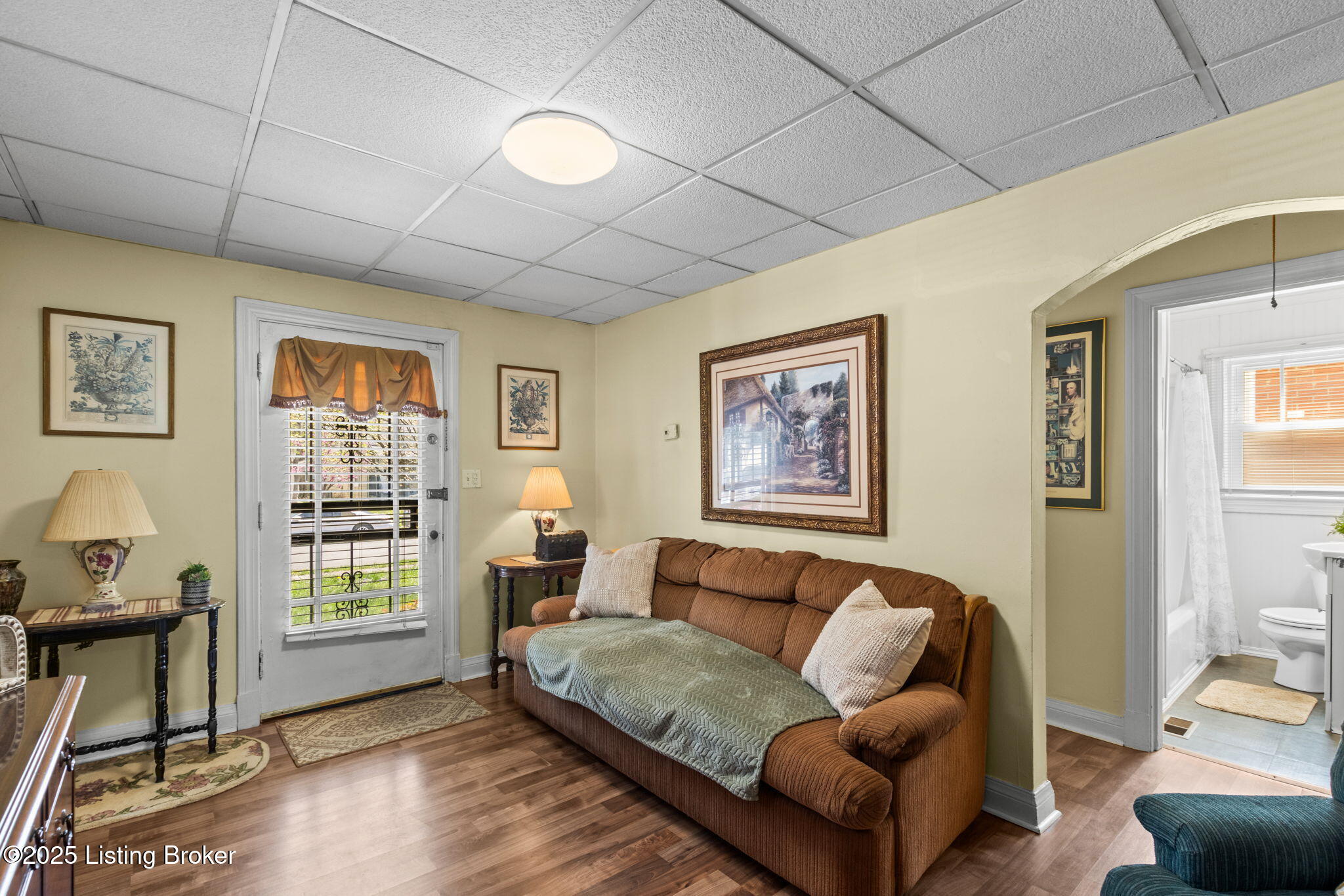 3664 Lentz Ave, Louisville, Kentucky image 7