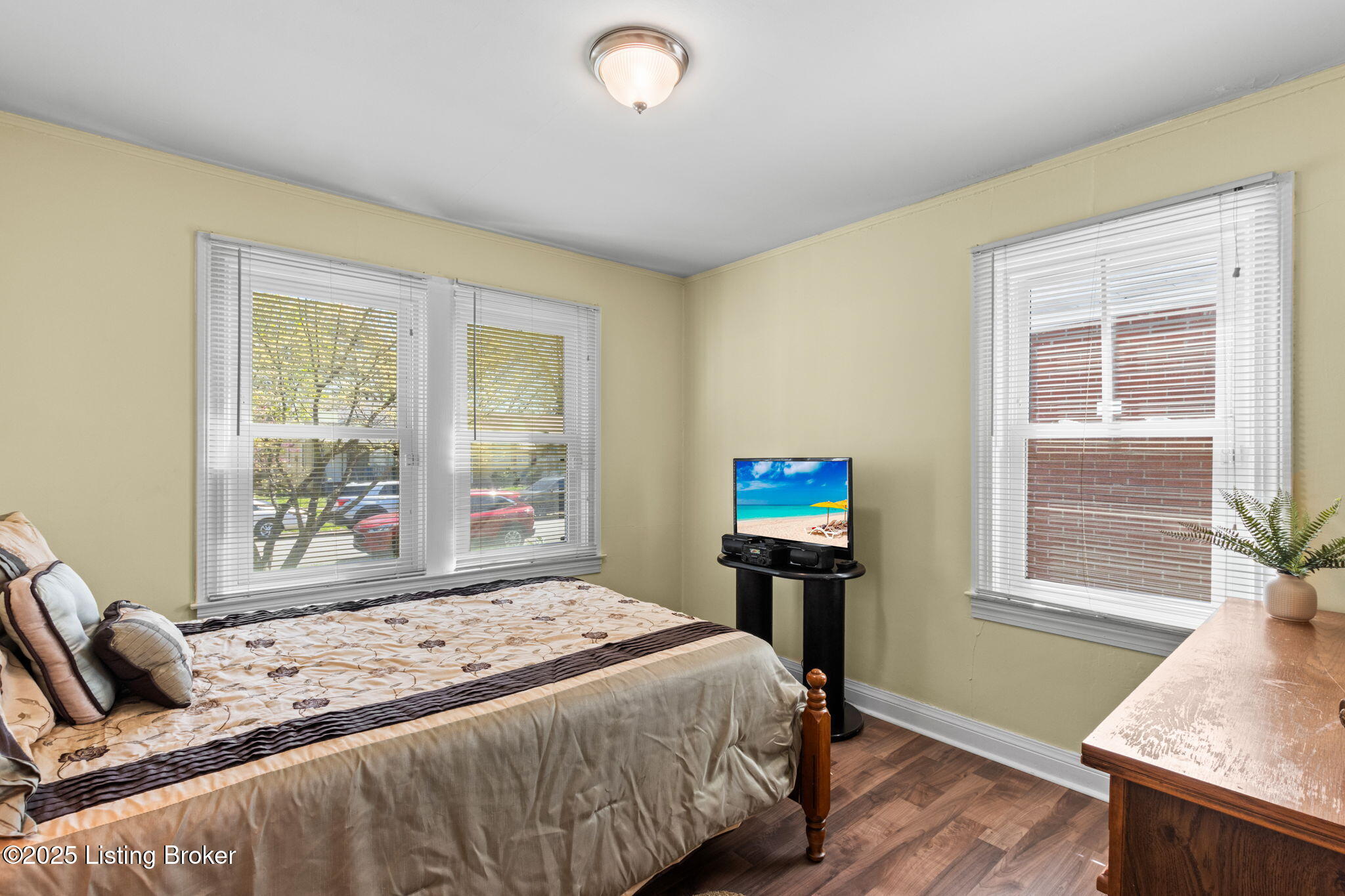 3664 Lentz Ave, Louisville, Kentucky image 13