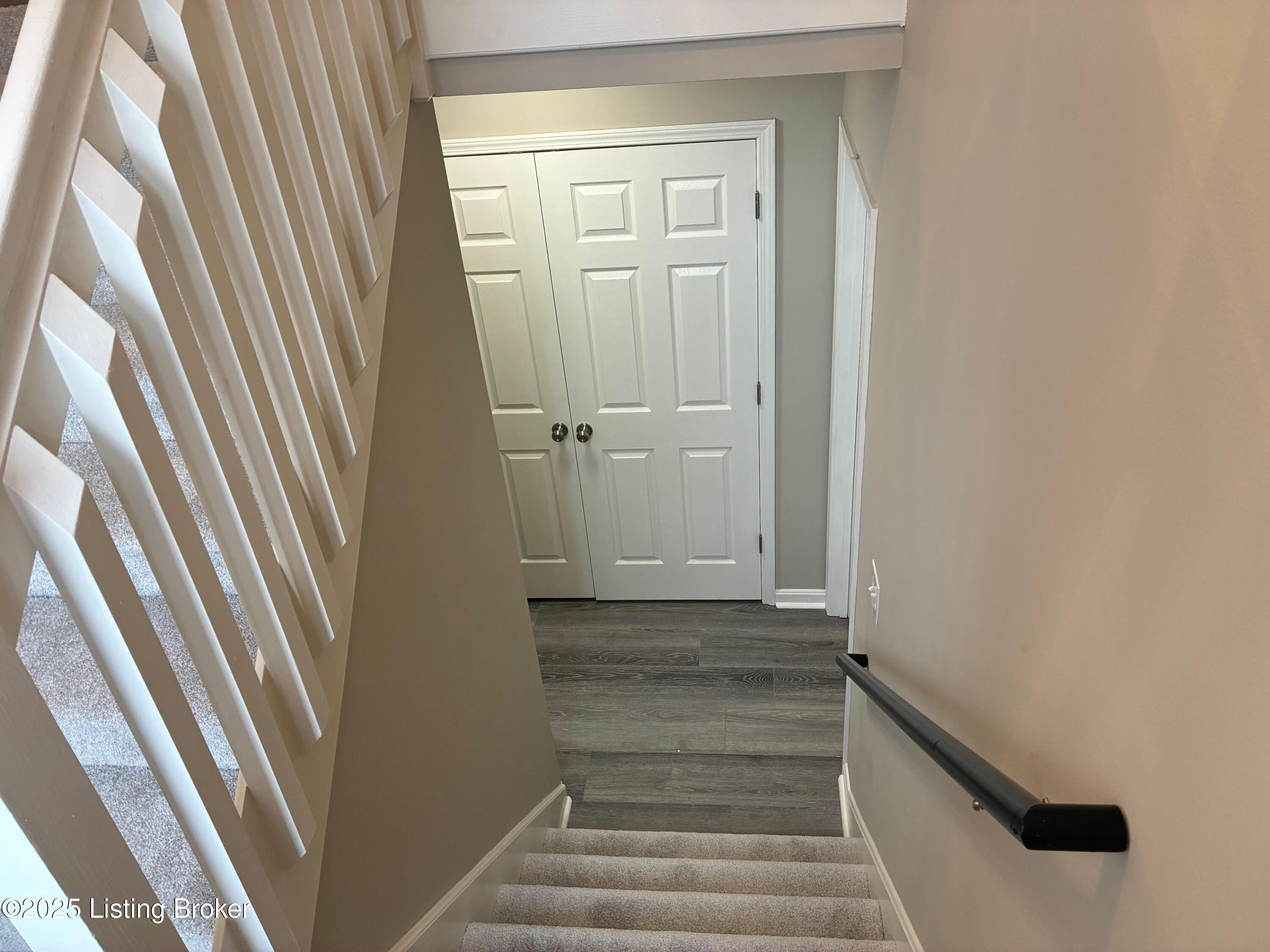 6306 Hines Mill Way, Louisville, Kentucky image 4