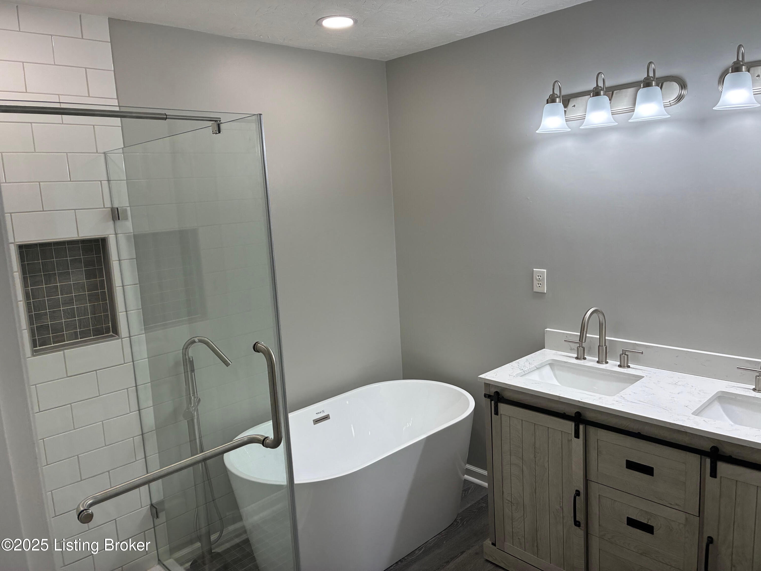 6306 Hines Mill Way, Louisville, Kentucky image 17
