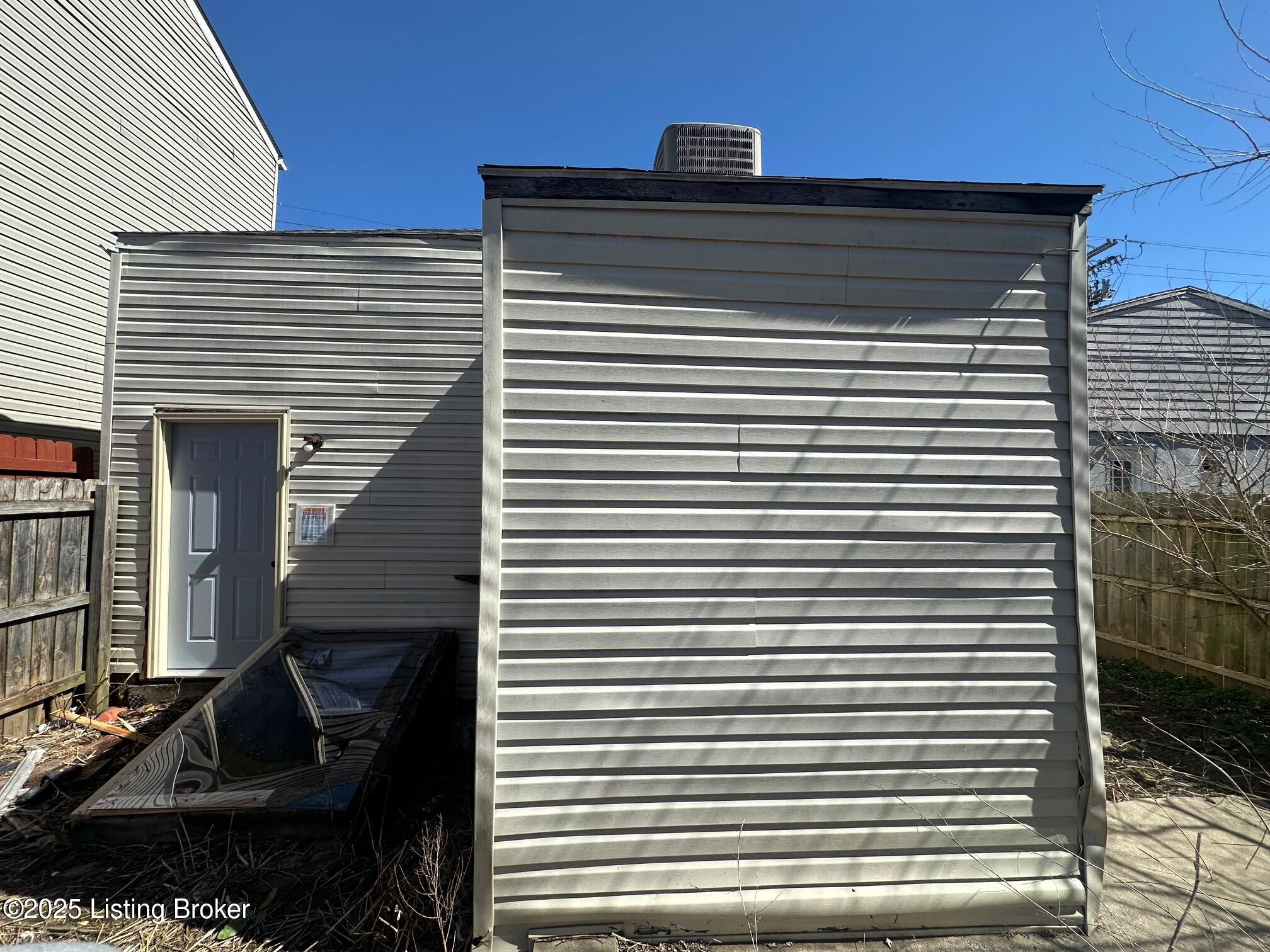 1924 Portland Ave, Louisville, Kentucky image 6