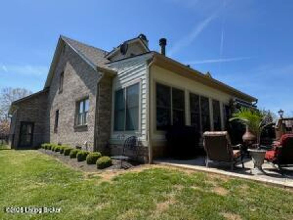Photo of 10606 Black Iron Rd, Louisville, KY 40291 (MLS # 1710776)