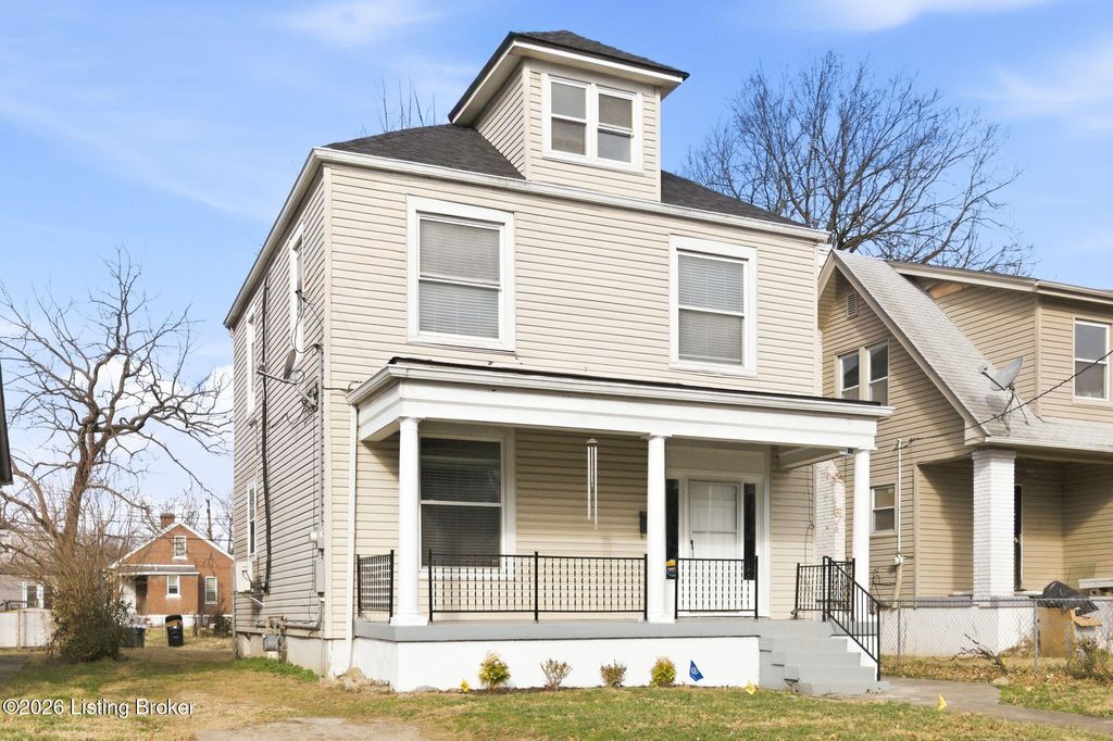 Photo of 626 S 40th St, Louisville, KY 40211 (MLS # 1717084)
