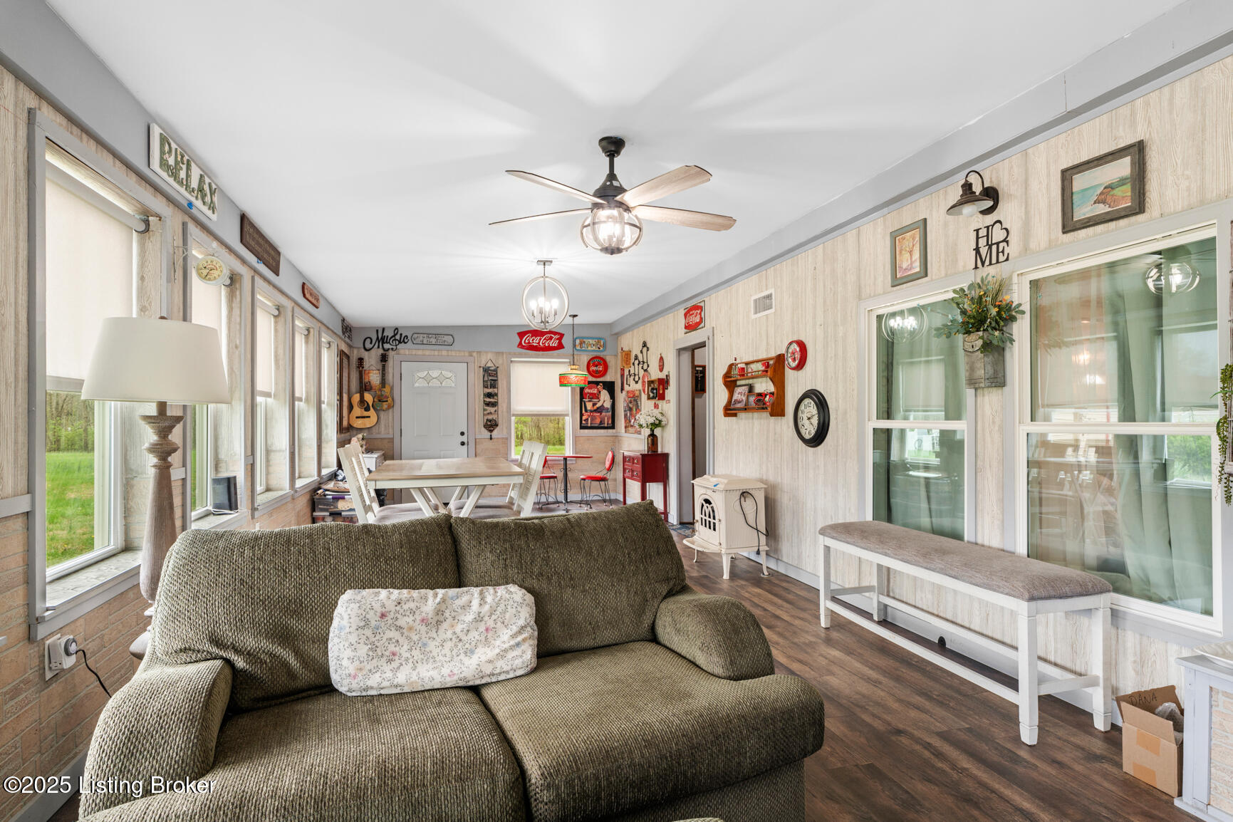 1900 Greyling Dr, Louisville, Kentucky image 11