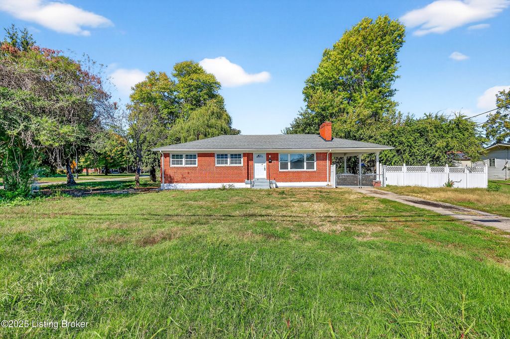 Photo of 1959 Bashford Manor Ln, Louisville, KY 40218 (MLS # 1718867)