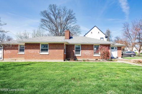 Photo of 3817 Saint Germaine Ct, Louisville, KY 40207 (MLS # 1714520)